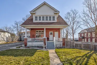 31 Simcoe Road, Bradford West Gwillimbury, On L3z 1y3