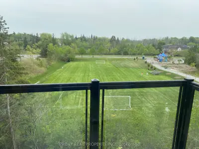 Condo Townhouse in Richmond Hill