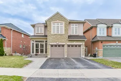 404 Hoover Park Drive, Whitchurch-stouffville, On L4a 1p4