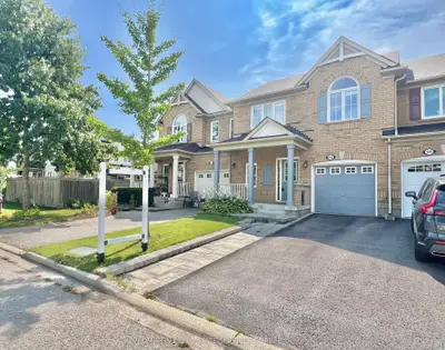 254 Chilcott Crescent, Newmarket, On L3x 3g7