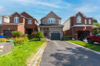 568 Pelletier Court, Newmarket, On L3x 2n6