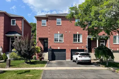 565 Bondi Avenue, Newmarket, On L3y 8r5
