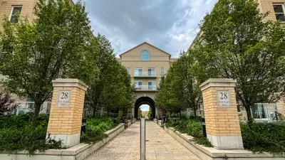 28 Prince Regent Street 337, Markham, On L6c 0v5