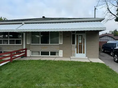 215 Taylor Mills Drive N, Richmond Hill, On L4c 2t5