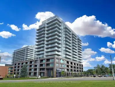 Condo Apartment in Newmarket