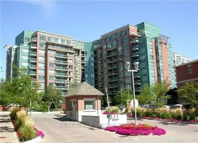 Condo Apartment in Markham