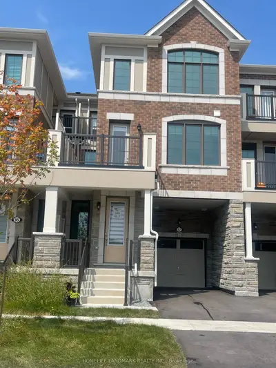 Att/Row/Townhouse in Markham