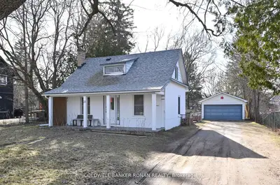 22 Margaret Street, Essa, On L0m 1b0