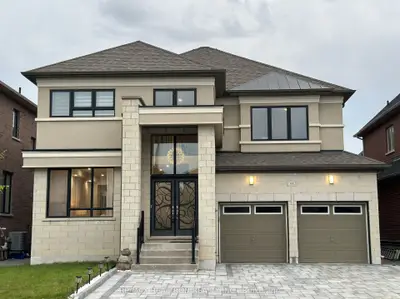 53 Walter English Drive, East Gwillimbury, On L9n 0r8