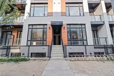 Condo Townhouse in Richmond Hill