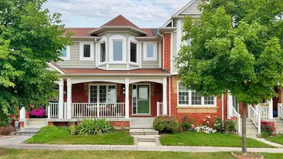 Att/Row/Townhouse in Markham