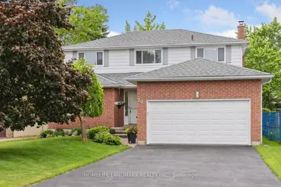 20 Panama Court, Georgina, On L4p 3l7