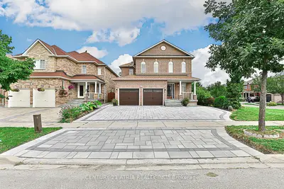 Detached in Vaughan