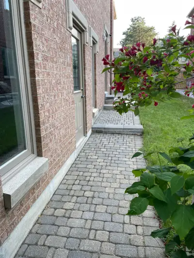 Detached in Richmond Hill