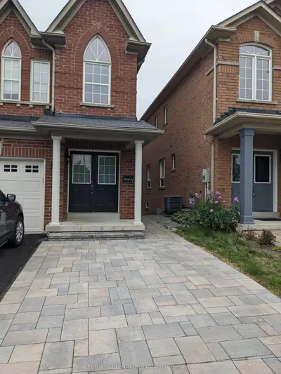 Semi-Detached in Newmarket