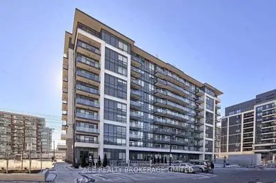 Condo Apartment in Richmond Hill