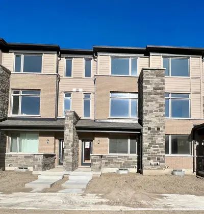 Att/Row/Townhouse in Whitchurch-Stouffville