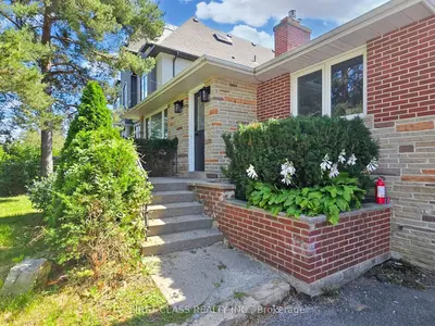 33 George Street, Richmond Hill, On L4e 2v8