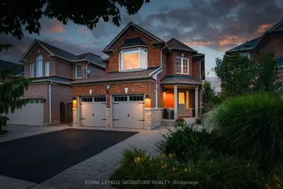 Detached in Richmond Hill