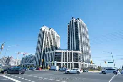 Condo Apartment in Vaughan