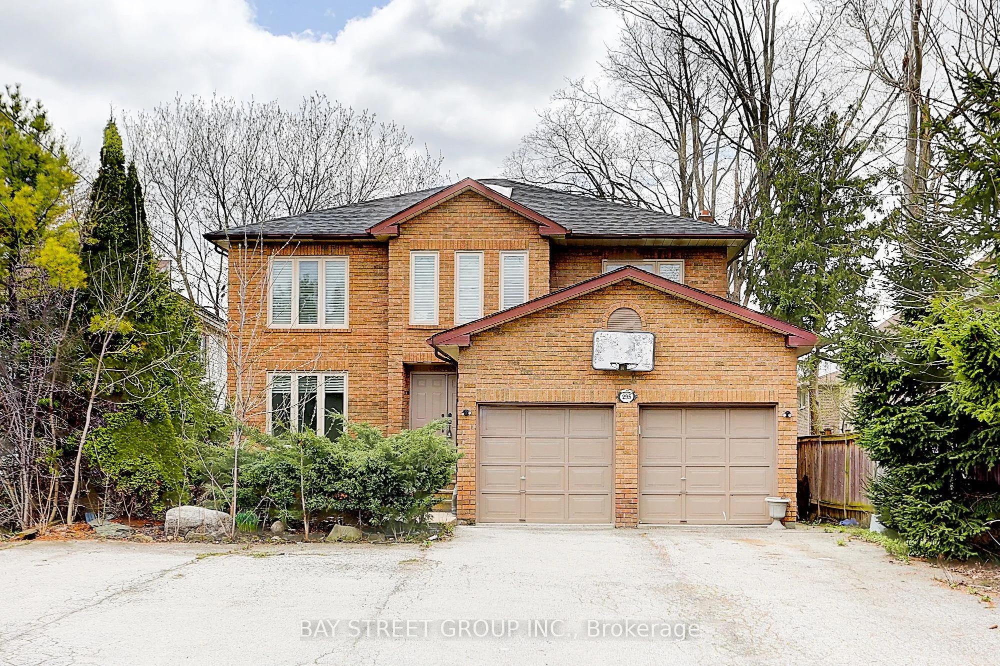 Detached in Richmond Hill