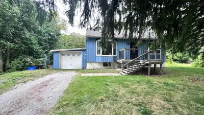 14122 Yonge Street, Aurora, On L4g 0p4