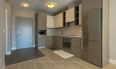 #712 396 Highway 7, Richmond Hill, On, L4b 0g7