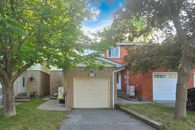 Att/Row/Townhouse in Markham