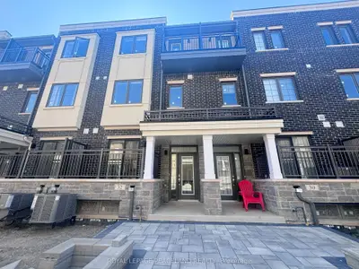 32 Clippers Crescent, Whitchurch-stouffville, On L4a 4x7