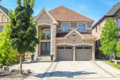 Detached in Vaughan