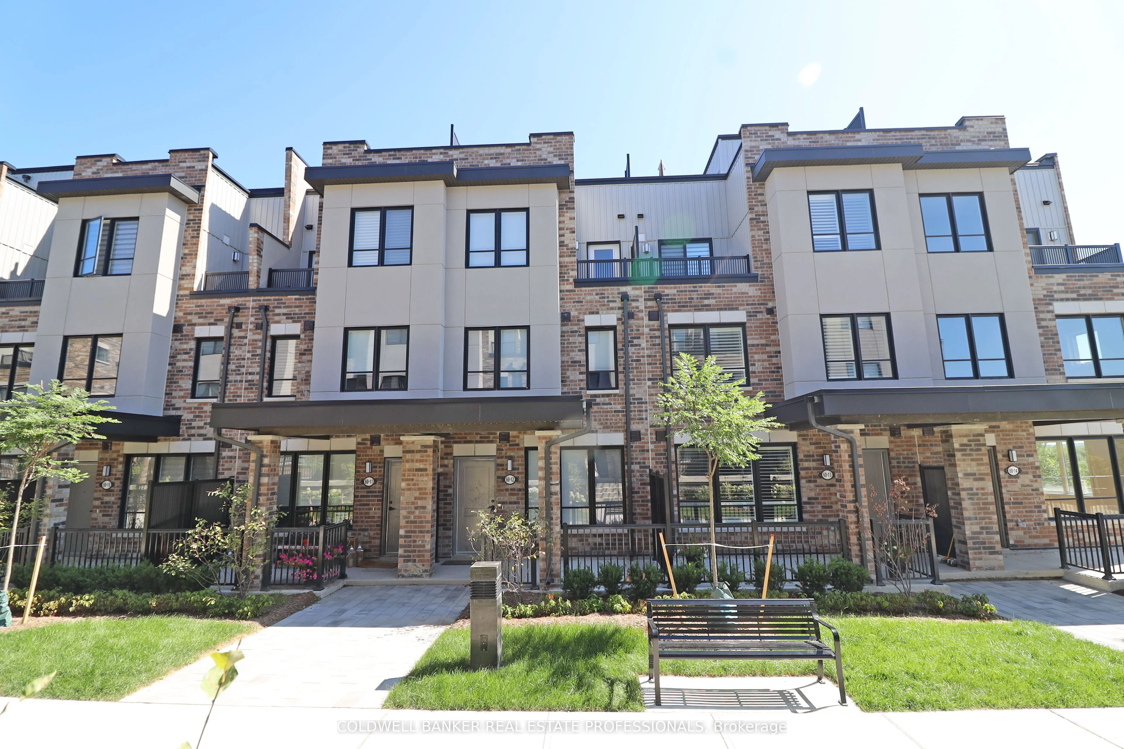 60 Bayens Way 12, Bradford West Gwillimbury, On L3z 4m5