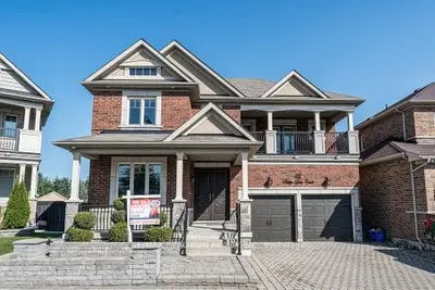 Detached in Richmond Hill