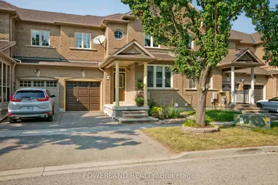 Att/Row/Townhouse in Markham