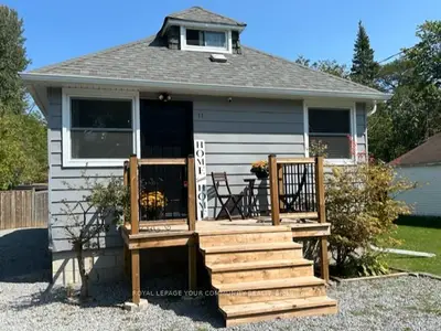 11 Della Street, Georgina, On L0e 1r0