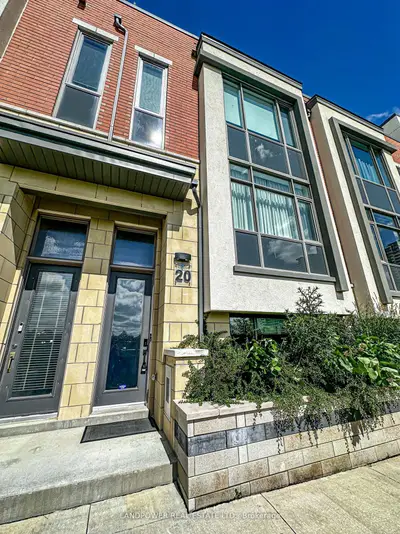 Att/Row/Townhouse in Markham