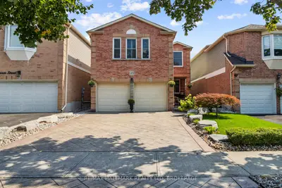 Detached in Vaughan