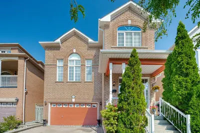 Detached in Vaughan