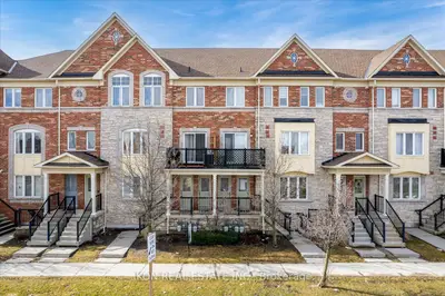 Condo Townhouse in Markham