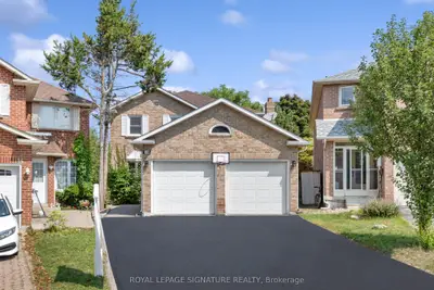 Detached in Richmond Hill