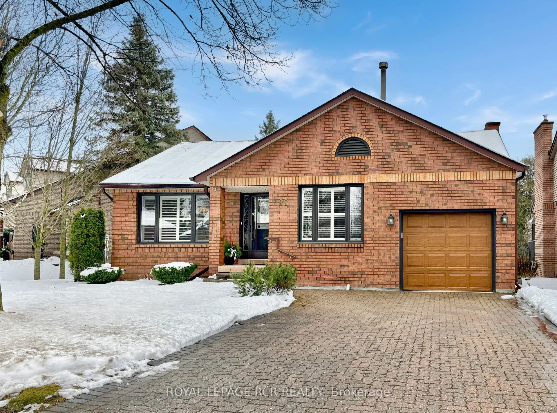 Detached Condo in New Tecumseth