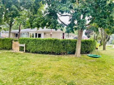 Semi-Detached in Richmond Hill