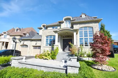 Detached in Aurora