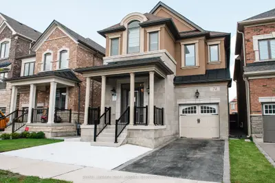 Detached in Vaughan