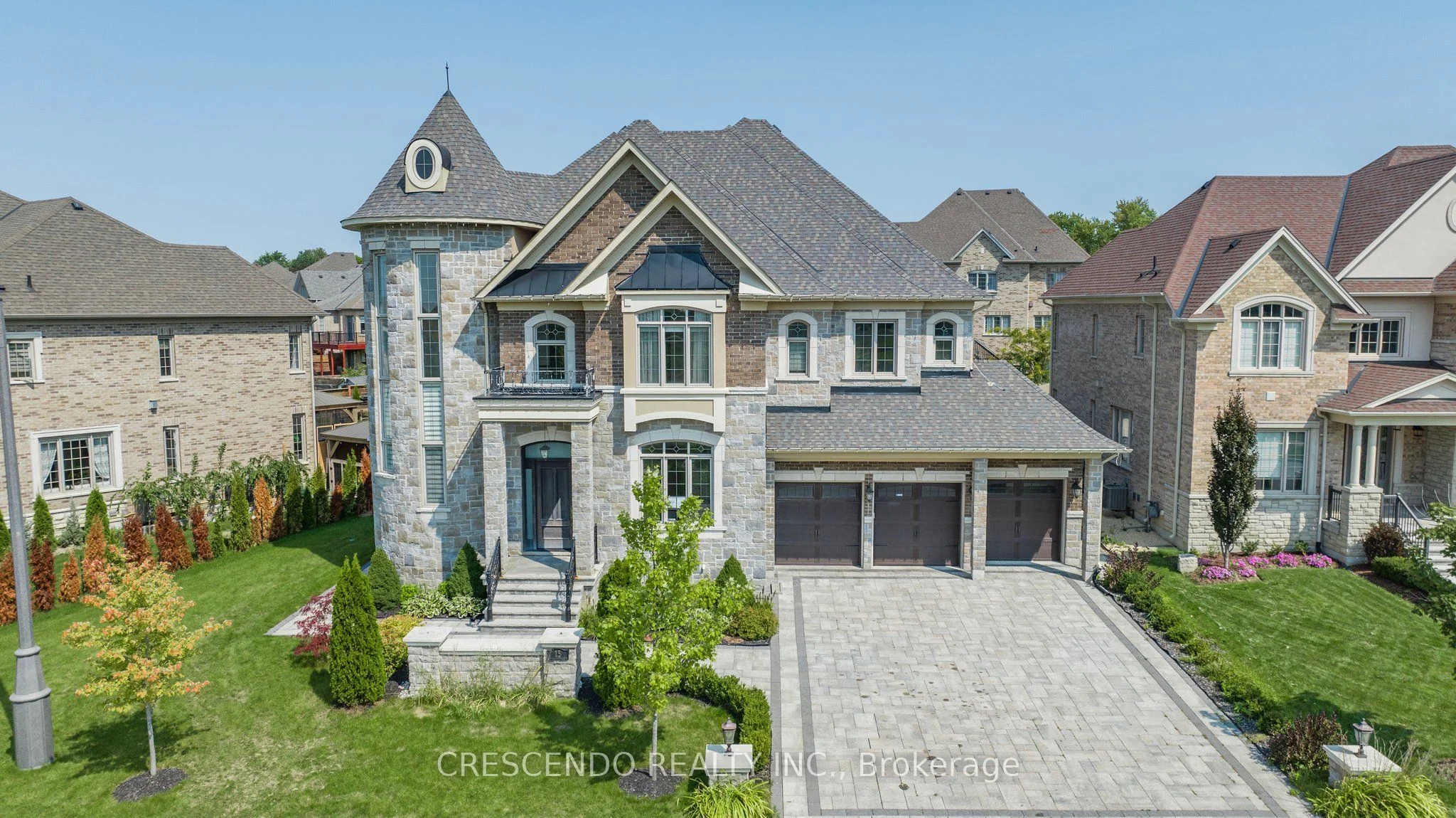 Detached in King