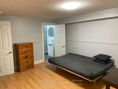 Semi-Detached in Newmarket