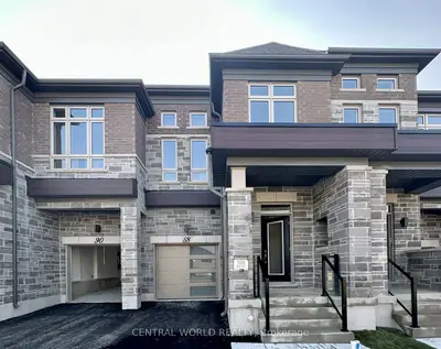 Att/Row/Townhouse in Richmond Hill