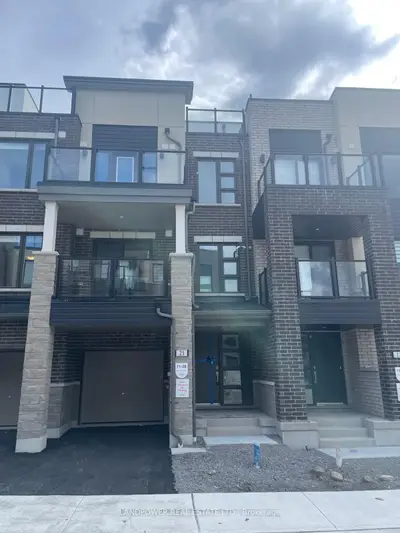 Att/Row/Townhouse in Markham