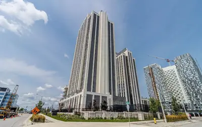 Condo Apartment in Vaughan