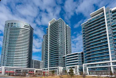 Condo Apartment in Markham