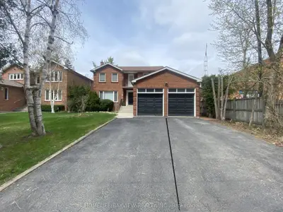 2 Westwood Lane (m&2), Richmond Hill, On L4c 6x9
